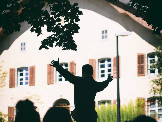 20250807_LA DISTILLERIE CIE, EMILIE BLASER_EN REMONTANT LA RUE DU DOUBS_037.jpeg